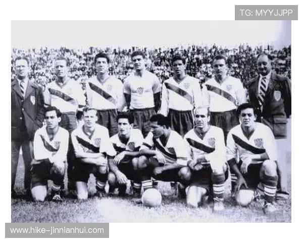 足球史上九位伟大球星的荣耀时刻与传奇成就解析