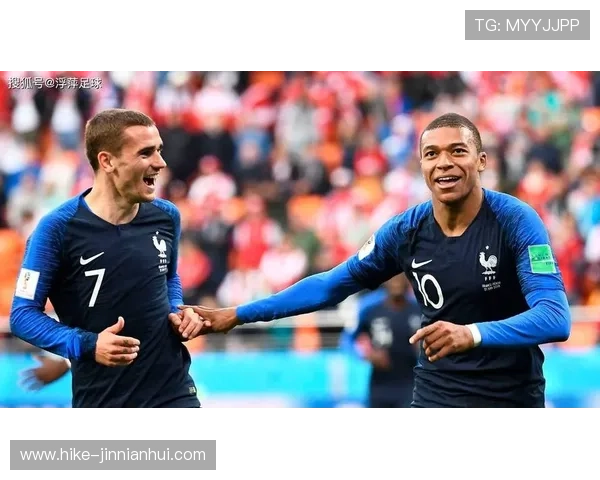 足球巨星跳船引爆转会风暴 揭秘背后动因与未来走向