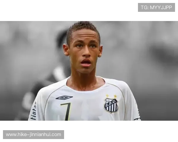 足球球星独特发型大赏探索个性与时尚的完美融合